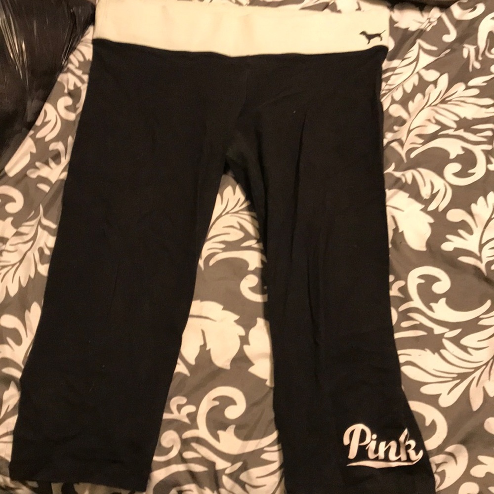 Victoria secrets yoga capris.